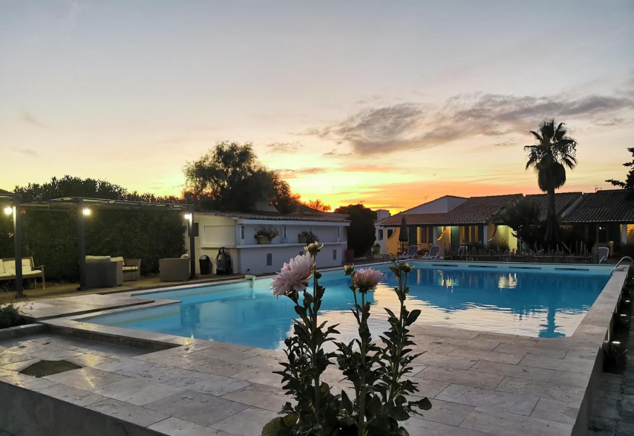 L'Auberge Camarguaise Saintes-Maries-de-la-Mer Dış mekan fotoğraf