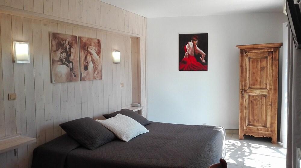 L'Auberge Camarguaise Saintes-Maries-de-la-Mer Dış mekan fotoğraf